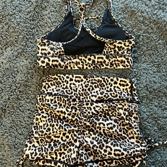 Set of two- Zyia leopard print scrunch shorts and sports bra - Picture 2 of 3